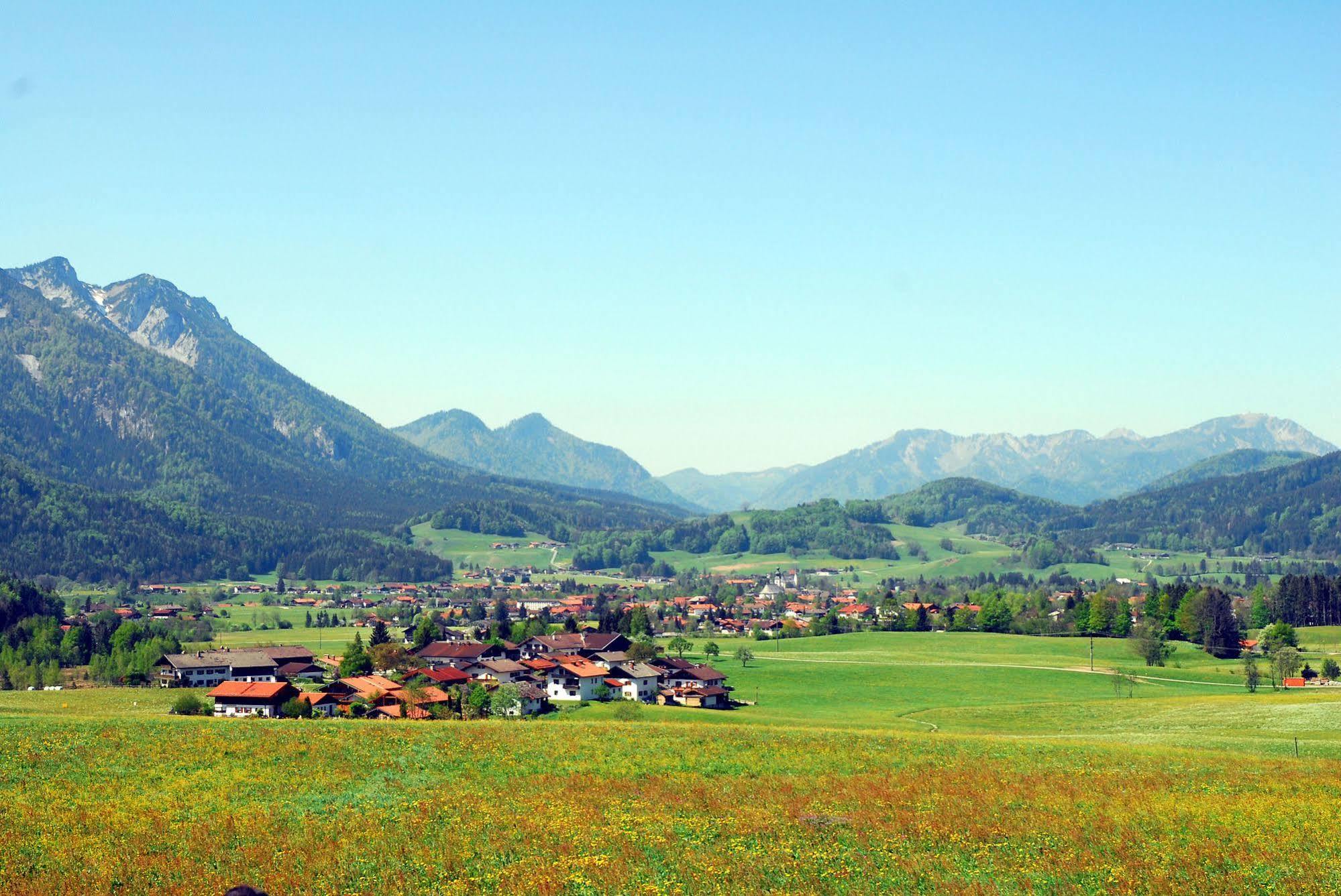 Aktivhotel & Gasthof Schmelz Ihr Urlaubs Hotel In Inzell Mit Wellness Hallenbad, Alpensauna & Dampfbad Buitenkant foto