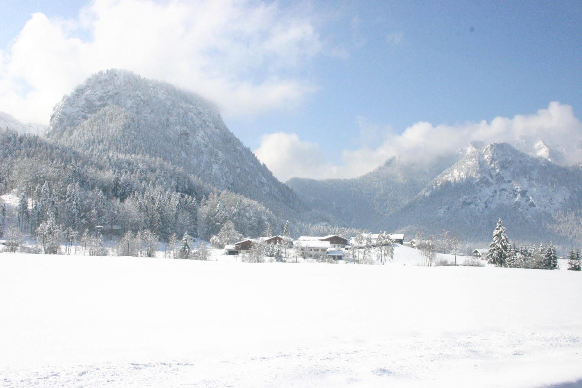 Aktivhotel & Gasthof Schmelz Ihr Urlaubs Hotel In Inzell Mit Wellness Hallenbad, Alpensauna & Dampfbad Buitenkant foto